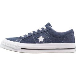 Converse ONE STAR Sneakersy niskie navy/white. Niebieskie trampki i tenisówki damskie marki Converse, ze skóry ekologicznej. Za 359,00 zł.