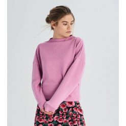 Gładka bluza ze stójką - Różowy. Różowe bluzy damskie Sinsay, s, bez wzorów, bez rękawów, bez kaptura. W wyprzedaży za 19,99 zł.