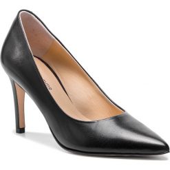Szpilki SOLO FEMME - 75403-88-A19/E45-04-00 Czarny. Czarne półbuty damskie Solo Femme, bez wzorów, ze skóry, bez obcasa, na obcasie, bez zapięcia. W wyprzedaży za 239,00 zł.