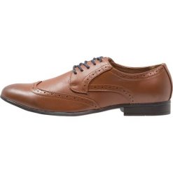 Buty wizytowe męskie: Feud London WINGCAP BROGUE Eleganckie buty tan