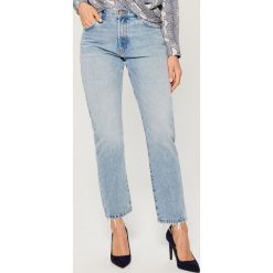 Jeansy mom fit - Niebieski. Niebieskie jeansy damskie Mohito. Za 119,99 zł.