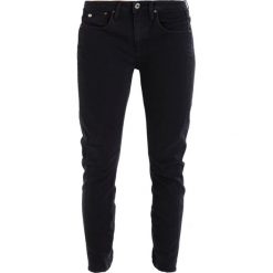 GStar ARC 3D LOW BOYFRIEND 7/8 Jeansy Relaxed Fit black denim. Czarne boyfriendy damskie G-Star. Za 469,00 zł.