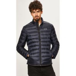 Calvin Klein - Kurtka. Niebieskie płaszcze męskie Calvin Klein, xl, bez wzorów, z elastanu, krótkie, bez kaptura. W wyprzedaży za 449,90 zł.