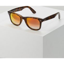 RayBan WAYFARER Okulary przeciwsłoneczne havana. Brązowe okulary przeciwsłoneczne damskie aviatory Ray-Ban. Za 679,00 zł.