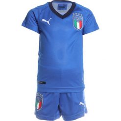 Puma FIGC ITALIEN HOME MINIKIT SET Krótkie spodenki sportowe team power blue/peacoat. Niebieskie spodenki chłopięce Puma, z elastanu, sportowe. Za 249,00 zł.