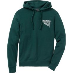 Bluza z kapturem Slim Fit bonprix ciemnozielony. Zielone bluzy męskie bonprix, xl, z nadrukiem, z kapturem, bez rękawów, z kapturem. Za 79,99 zł.