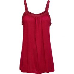 Top shirtowy z koronkową tasiemką bonprix ciemnoczerwony. Czerwone topy damskie bonprix, bez wzorów, z koronki, bez kołnierzyka. Za 54,99 zł.