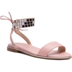 Sandały LIU JO - Susan 08 S19031 PX032 Pink 0006. Różowe klapki damskie Liu Jo, bez wzorów, ze skóry, bez obcasa, na obcasie. Za 649,00 zł.
