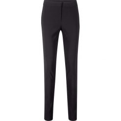 Spodnie ze stretchem bonprix czarny twill. Czarne spodnie damskie bonprix, z obniżonym stanem. Za 99,99 zł.