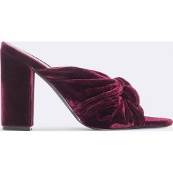 Klapki damskie: NA-KD Shoes Aksamitne klapki na wysokim obcasie – Purple
