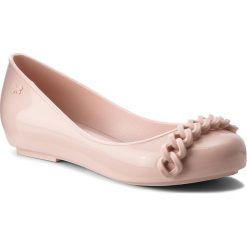 Baleriny ZAXY - New Pop Chain Fem 82537 Lt. Pink 01276 BB285025 02064. Różowe baleriny damskie Zaxy, bez wzorów, z tworzywa sztucznego, bez obcasa. W wyprzedaży za 149,00 zł.