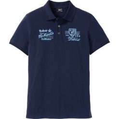 Shirt polo z nadrukiem bonprix ciemnoniebieski. Niebieskie koszulki męskie bonprix, s, z nadrukiem, z bawełny, polo, bez rękawów. Za 44,99 zł.