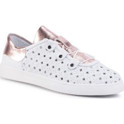 Sneakersy QUAZI - QZ-51-04-000475 126. Białe półbuty damskie QUAZI, ze skóry. Za 249,00 zł.