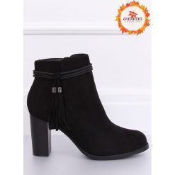 Botki na obcasie czarne VQ-31 BLACK. Czarne botki damskie obuwie damskie, z zamszu, bez obcasa, na obcasie, na zamek. Za 105,57 zł.