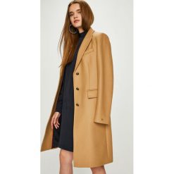 Tommy Hilfiger - Płaszcz. Brązowe kurtki damskie z poliesteru. W wyprzedaży za 899,90 zł.