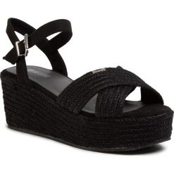 Espadryle BIG STAR - FF274762 Black. Czarne espadryle damskie BIG STAR, bez wzorów, ze skóry ekologicznej, bez obcasa, na obcasie. W wyprzedaży za 99,00 zł.