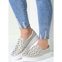Szare Slip On Little Conversation. Szare trampki damskie slip on marki vices. Za 89,99 zł.