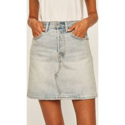 Levi's - Spódnica jeansowa. Niebieskie spódniczki damskie Levi's®, na co dzień, s, bez wzorów, z bawełny, casualowe, z podwyższonym stanem, mini, proste. Za 279,90 zł.