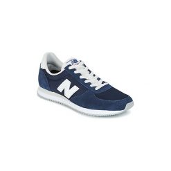 Buty New Balance U220. Niebieskie trampki i tenisówki damskie New Balance, bez wzorów, bez zapięcia. Za 276,80 zł.