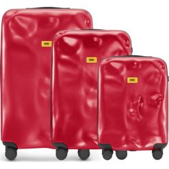 Walizki Icon w zestawie 3 el. matowy czerwony. Czerwone walizki Crash Baggage, bez wzorów, z tkaniny, wakacyjne. Za 2994,00 zł.