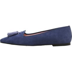 Pretty Ballerinas ANGELIS Półbuty wsuwane jeans. Niebieskie półbuty damskie marki Pretty Ballerinas, bez wzorów, z jeansu, bez obcasa, bez zapięcia. Za 719,00 zł.