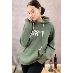 Bawełniana bluza z kapturem zielony. Zielone bluzy damskie N/A, s, bez wzorów, z elastanu, bez rękawów, z kapturem. Za 149,00 zł.