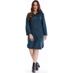 Melanżowa sukienka o koszulowym kroju zielony. Zielone sukienki damskie Tagless, plus size, bez wzorów, z koszulowym kołnierzykiem, plus size, bez rękawów, koszulowe. Za 98,46 zł.
