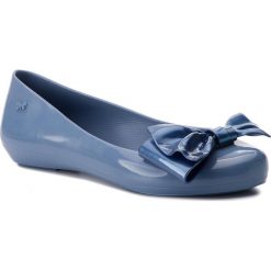 Baleriny ZAXY - Pop Seduce Fem 82607 Niebieski 50747 DD285027. Niebieskie baleriny damskie Zaxy, bez wzorów, z tworzywa sztucznego, klasyczne, bez obcasa, bez zapięcia. W wyprzedaży za 119,00 zł.