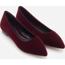 Baleriny - Bordowy. Czerwone baleriny damskie Reserved, bez wzorów, bez obcasa. Za 99,99 zł.