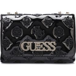 Guess Chic Cross body bag Czarny. Czarne torebki klasyczne damskie Guess, w paski, z poliesteru. Za 610,95 zł.