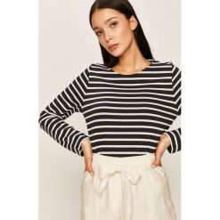 Answear - Bluzka. Czarne bluzki damskie ANSWEAR, s, bez wzorów, z bawełny, z okrągłym kołnierzem, z długim rękawem. W wyprzedaży za 59,90 zł.
