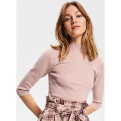 Sweter ze stójką - Różowy. Różowe swetry damskie marki Reserved, m, bez wzorów, bez rękawów, bez kaptura. Za 59,99 zł.