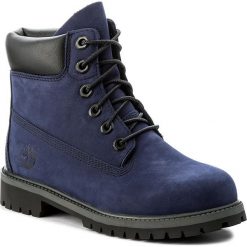 Trapery TIMBERLAND - 6 In Premium Wp Boot A1MMR Evening Blue. Niebieskie buty chłopięce zimowe Timberland, z gumy. W wyprzedaży za 389,00 zł.