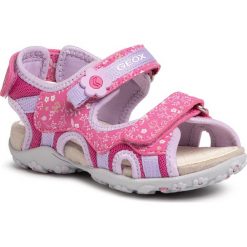 Sandały GEOX - J S.Roxanne C J92D9C 014CE C8257 M Fuchsia/Lilac. Różowe sandały dziewczęce Geox, ze skóry ekologicznej, bez zapięcia. Za 239,00 zł.