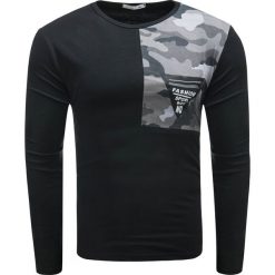 Bluza męska longsleeve czarna - moro Recea. Czarne bluzy męskie Recea, xl, z nadrukiem, z bawełny, z kapturem, bez rękawów, bez kaptura. W wyprzedaży za 29,99 zł.