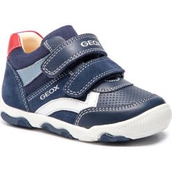 Sneakersy GEOX - B New Balu' B. C B920PC 08522 C4002 M Navy. Niebieskie trampki chłopięce Geox, bez wzorów, ze skóry, na rzepy. W wyprzedaży za 129,00 zł.