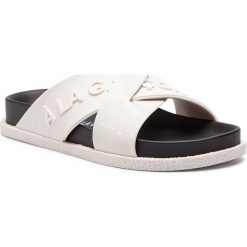 Klapki MELISSA - Energy + A La Garconne 32515 White/Black 52652. Białe klapki damskie Melissa, bez wzorów, z tworzywa sztucznego, bez obcasa. Za 359,00 zł.