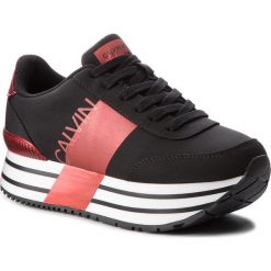 Sneakersy CALVIN KLEIN JEANS - Coretta RE9807 Black/Metal Red. Czarne półbuty damskie Calvin Klein Jeans, bez wzorów, z jeansu, bez obcasa, na koturnie, bez zapięcia. W wyprzedaży za 399,00 zł.