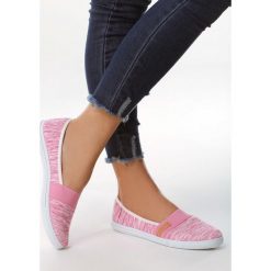 Różowe Tenisówki Oblige. Różowe trampki dziewczęce Born2be, bez wzorów, bez zapięcia. Za 49,99 zł.