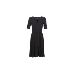 Sukienki krótkie Lauren Ralph Lauren 3/4 SLEEVE JERSEY DAY DRESS. Czarne sukienki damskie Lauren Ralph Lauren, bez wzorów, z jersey, bez kołnierzyka, z krótkim rękawem, krótkie, mini. Za 739,00 zł.