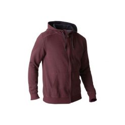 Bluza na zamek z kapturem Gym & Pilates 900 męska. Czerwone bluzy męskie z kapturem marki DOMYOS, xl, z elastanu. W wyprzedaży za 64,99 zł.