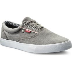 Tenisówki LEE COOPER - Shore Se PJPL0005T Grey 0028. Szare półbuty męskie Lee Cooper, na co dzień, bez wzorów, z gumy, klasyczne, bez zapięcia. W wyprzedaży za 139,00 zł.