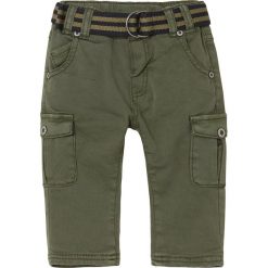 Spodnie w kolorze khaki. Brązowe spodnie niemowlęce Steiff, w paski, z tkaniny. W wyprzedaży za 75,95 zł.