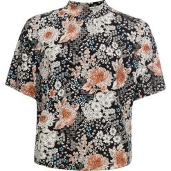 Shirt "nietoperz" bonprix czarny w kwiaty. Czarne koszulki damskie bonprix, w kwiaty, ze stójką, z krótkim rękawem. Za 84,99 zł.