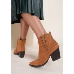 Camelowe Botki Berintyse. Brązowe botki damskie Renee, bez obcasa, na obcasie, bez zapięcia. Za 149,99 zł.