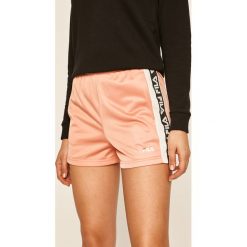 Fila - Szorty. Białe szorty damskie Fila, s, bez wzorów, z poliesteru, casualowe. Za 189,90 zł.