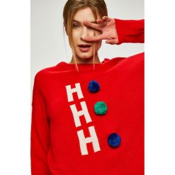 Answear - Sweter. Czerwone swetry damskie marki ANSWEAR, s, z nadrukiem, z dzianiny, z krótkim rękawem, krótkie, bez kaptura. W wyprzedaży za 49,90 zł.