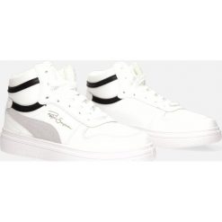 Białe buty sportowe sznurowane casu 20x6/m. Białe buty dziewczęce sportowe Casu, bez wzorów, na sznurówki. Za 49,99 zł.