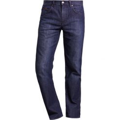 BOSS ATHLEISURE KANSAS Jeansy Straight Leg navy. Niebieskie jeansy męskie marki BOSS Athleisure, m. W wyprzedaży za 494,10 zł.