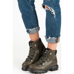 SZNUROWANE BOTKI. Czarne botki damskie sznurowane marki KYLIE, z jeansu. Za 155,04 zł.